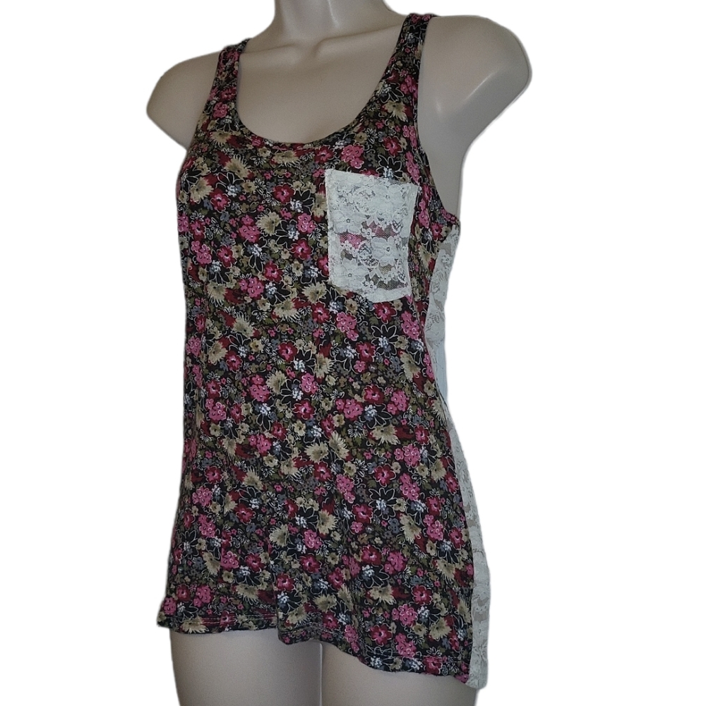 Love Culture Cute Summer Floral Tank Top Pocket Lace Racer Back M